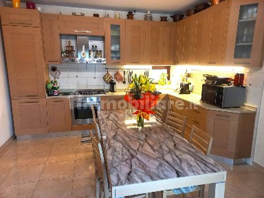 Villa unifamiliare 250 m², Almisano, Lonigo