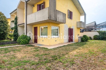 Villa bifamiliare, buono stato, 110 m², Malo