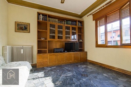 Villa bifamiliare, da ristrutturare, 422 m², Bertesina, Vicenza