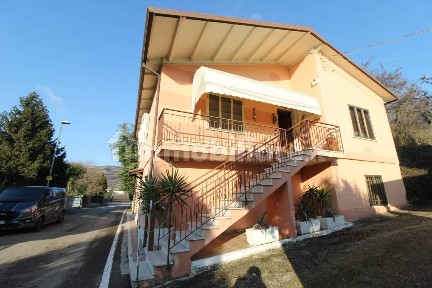 Villa unifamiliare, buono stato, 250 m², Gambellara