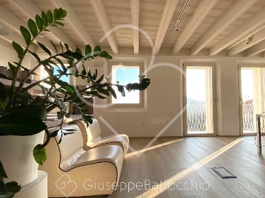 Villa unifamiliare 380 m², Centro, Pianezze