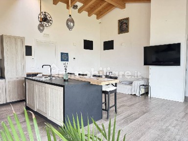 Villa unifamiliare, buono stato, 285 m², Castelgomberto