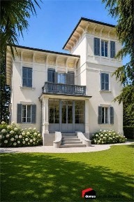 Villa unifamiliare, da ristrutturare, 750 m², Centro, Thiene