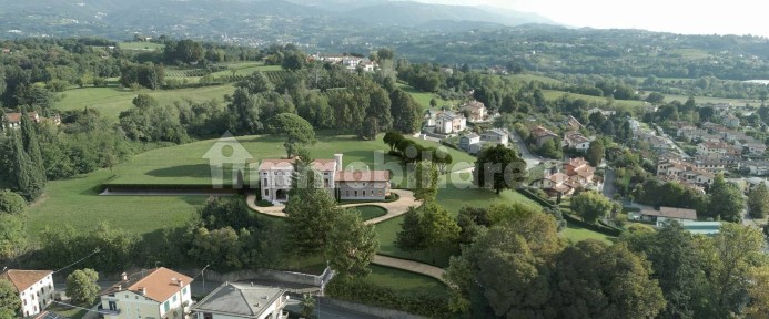 Villa unifamiliare viale Europa 123, Centro, Thiene