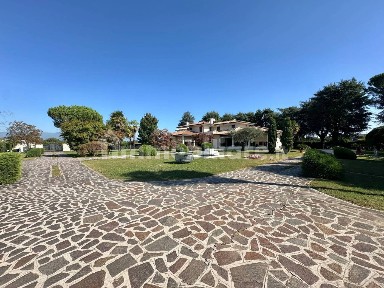 Villa unifamiliare 565 m², Centro, Rossano Veneto