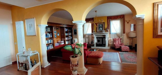 Villa unifamiliare, ottimo stato, 468 m², Centro, Marostica