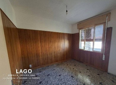 Villa bifamiliare 299 m², Nove