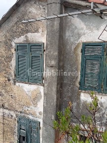 Rustico via Borlo, Ceranesi