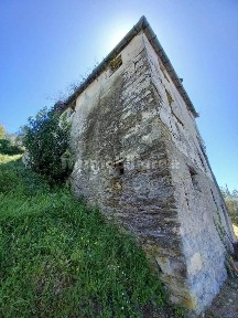 Rustico via Monte San Giacomo, Cogorno