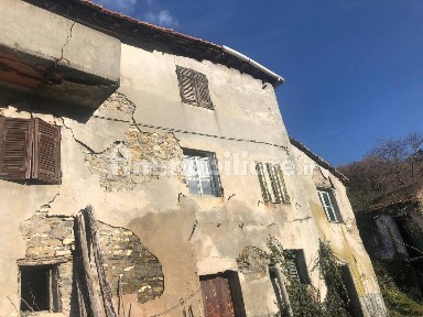 Rustico via Airolo Ciona, Serra Riccò