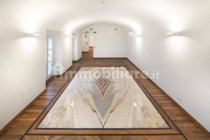 Locale commerciale in Affitto