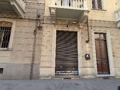 Locale commerciale in Affitto
