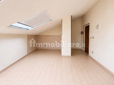 Mansarda frazione Quarto Inferiore, Quarto - Valenzani, Asti
