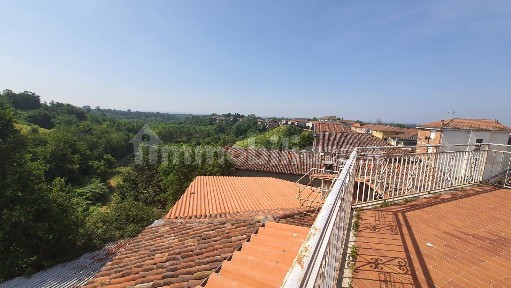 Castagnole Monferrato, Via Roma, 93