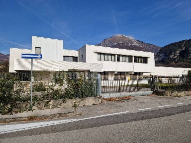 Capannone in Vendita