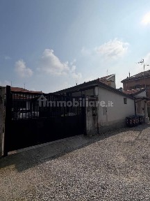 Magazzino - Deposito in Affitto