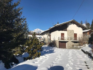 La Salle, Frazione Villaret, 44