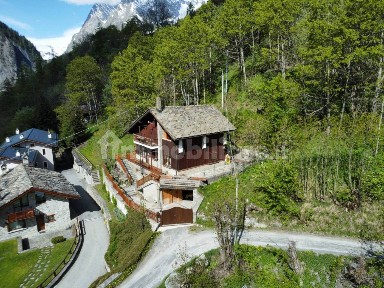 Villa unifamiliare Strada La Palud, Centro, Courmayeur