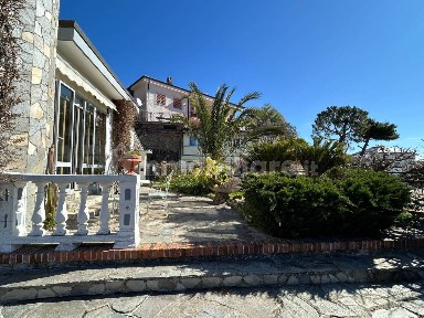 Alassio, Via Valbona