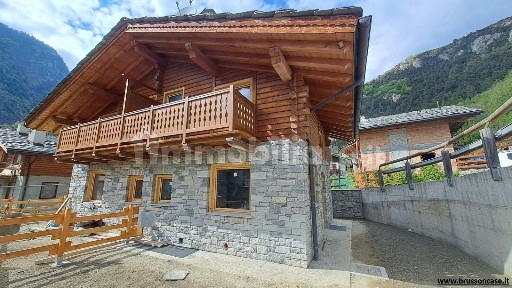Villa bifamiliare frazione Arcesaz, Arcesaz, Brusson