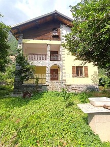 Arnad, Frazione