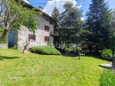 Challand-Saint-Victor, Frazione Villa