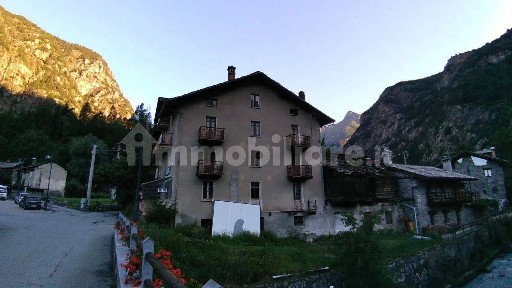 Villa unifamiliare Rue Jeantin, 4, Arcesaz, Brusson