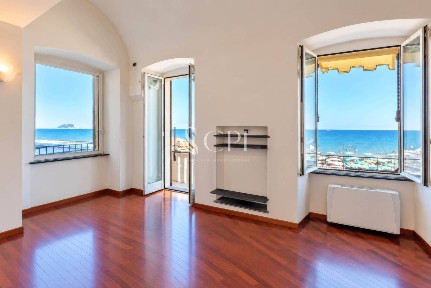 Alassio, Vico Freghetti, 8
