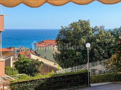 Bilocale buono stato, primo piano, Centro, Varazze
