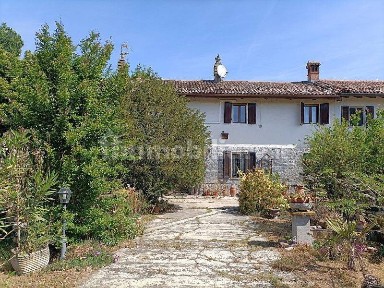 Cascina, buono stato, 120 m², Centro, Mortara