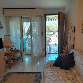 Bilocale via dei Navigatori 11, Centro, Finale Ligure