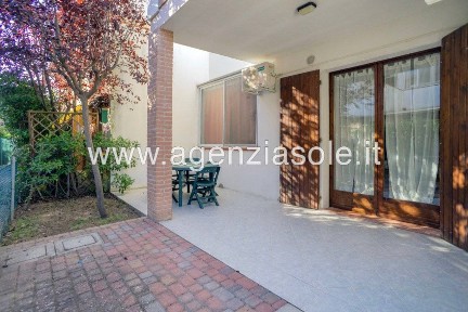 Villa a schiera viale Australia 75, Lido delle Nazioni, Comacchio