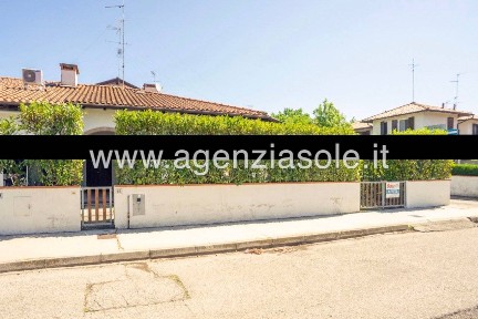 Villa a schiera viale Spagna 46, Lido delle Nazioni, Comacchio
