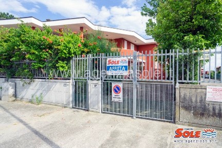 Villa a schiera viale Mexico 69, Lido delle Nazioni, Comacchio