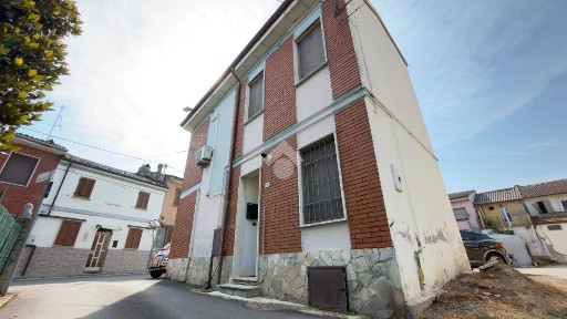 San Cipriano Po, Vicolo Paradiso, 1