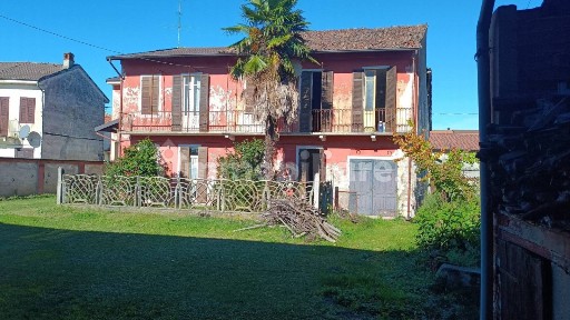 Mortara, Via Roma, 32