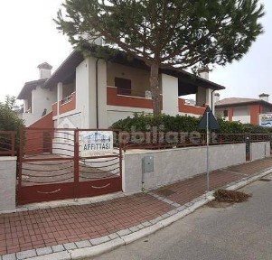 Villa a schiera via Passo Giau, Lido degli Scacchi, Lido di Pomposa, Comacchio