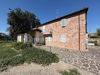 Torrazza Coste, Emilia, 32