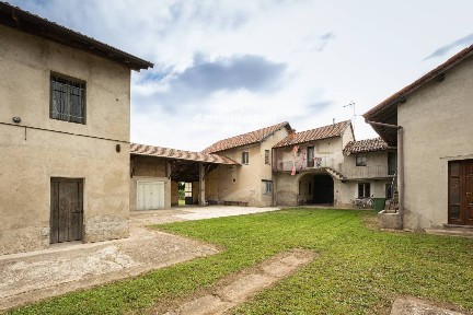Bereguardo, Vicolo Cortile, 19