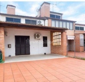 Villa a schiera viale Bolivia, Lido delle Nazioni, Comacchio