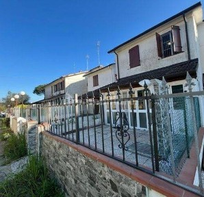 Villa a schiera viale Tunisia, Lido delle Nazioni, Comacchio
