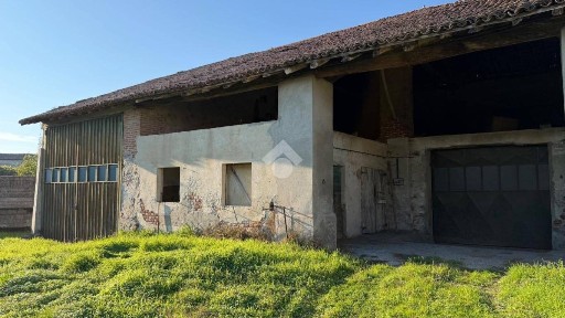 Garlasco, Via Cantone, 7