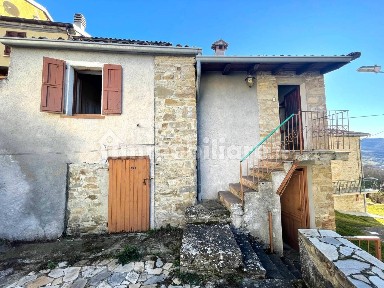 Romagnese, Casa Lazzati