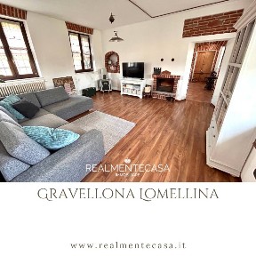 Gravellona Lomellina, Cascina Nidasio