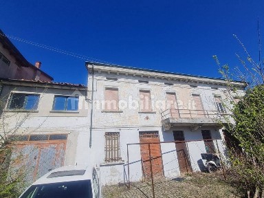 Montù Beccaria, Frazione Casa Borsoni, 6