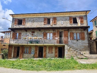 Romagnese, Località Poggio Gabbione