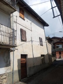 Sasso frazione Crociglia, Crociglia, Zavattarello