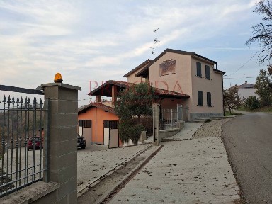 Pietra de' Giorgi