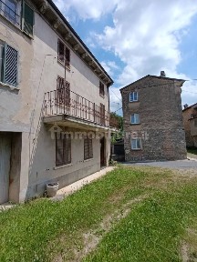 Casale, da ristrutturare, 90 m², Zavattarello