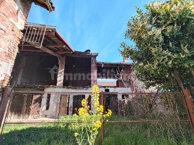 Rustico centro, Centro, Pieve Porto Morone
